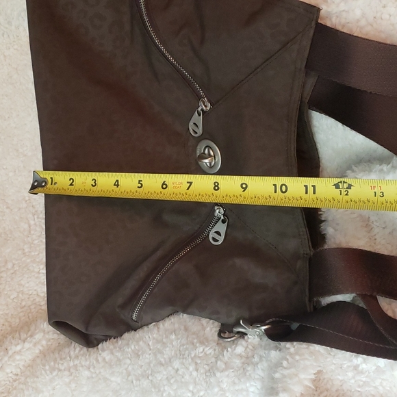 BAGGALLINI CROSS BODY or over the arm PURSE. LOTS OF COMPARTMENTS & STYLE! - Picture 6 of 15